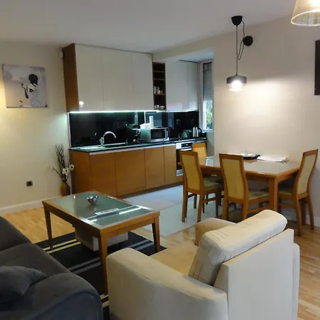 Apartment Center 2 *