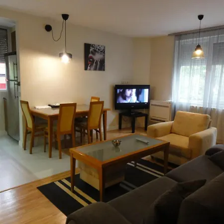 Center 2 * Sofia